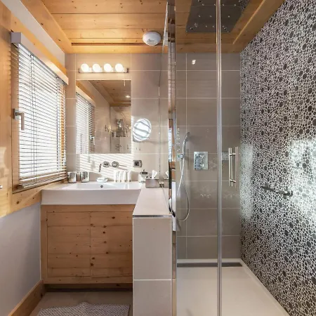 Familial 6 Adultes Et 5 Enfants Avec Sauna A 300m Des Pistes Et Centre Meribel - Fr-1-565-10 * Les Allues