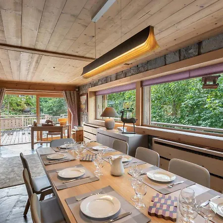 Chalet Familial 6 Adultes Et 5 Enfants Avec Sauna A 300m Des Pistes Et Centre Meribel - Fr-1-565-10 *